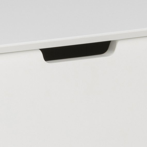 Nočný stolík Mirato so šuplíkom, biely a dub masívny, detail