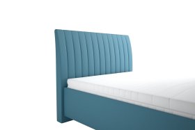 Jednolôžko Lilibet v rozmere 140x200 cm, v poťahu Trinity 13 Azur, detail čela