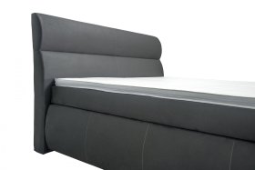 Boxspring Inca v rozmere 180x200 cm, v poťahu Prima 15 Anthracit, detail čela 