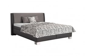 Dvojlôžko Juve v rozmere 180x200 cm, v poťahu Loft Grey a Prima 13 Grey, s prikrývkou a vankúšikmi v poťahu Santos Duo 1A