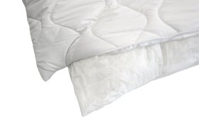 Prešívaný vankúš v rozmere 70x90 opatrený zipsom a vyberateľnou výplňou - zobrazenie výplne