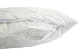  Prešívaný vankúš v rozmere 70x90 opatrený zipsom a vyberateľnou výplňou - možnosť doplnenia alebo uberanie výplne